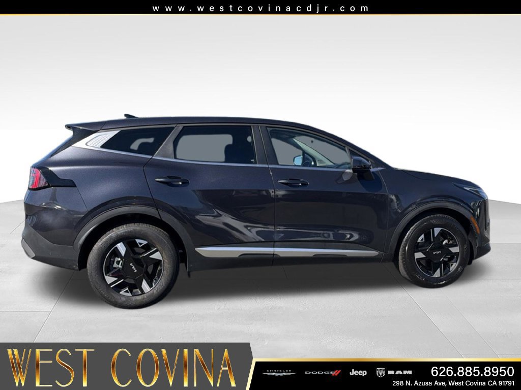 Used 2026 Kia Sportage LX FWD image 12