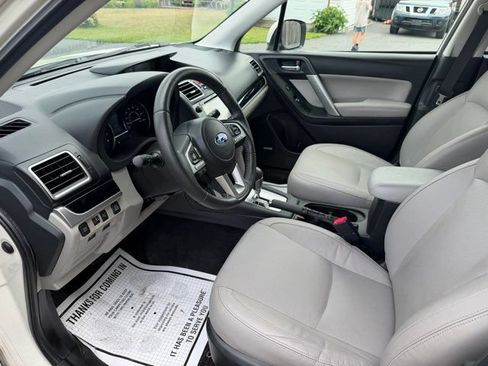 Used 2018 Subaru Forester 2.5i Limited AWD/4WD image 9