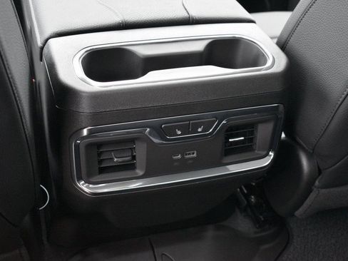 New 2025 GMC Sierra 1500 Denali image 18