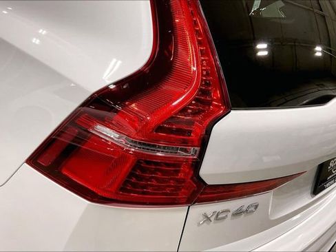 Certified 2025 Volvo XC60 B5 Plus image 33