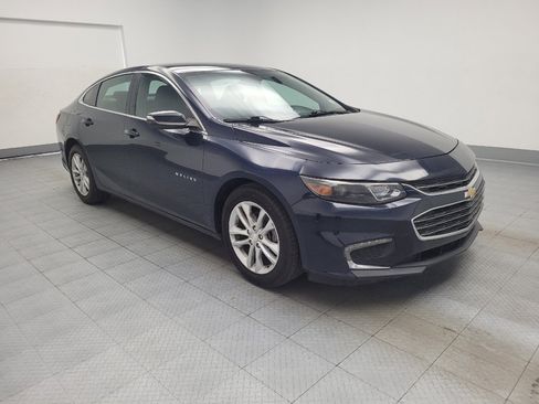 Used 2017 Chevrolet Malibu LT FWD image 13