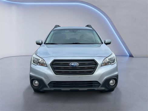 Used 2017 Subaru Outback 2.5i Limited image 8