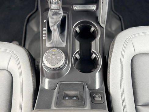 Used 2024 Ford Bronco Big Bend image 23