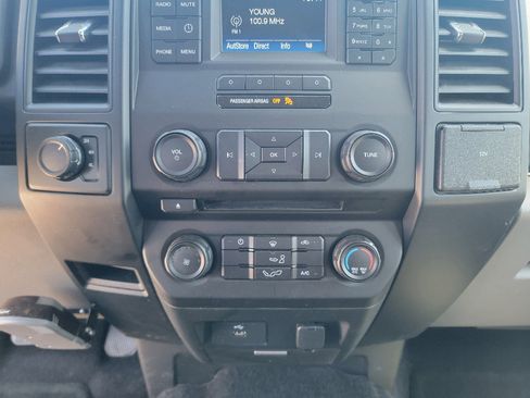 Used 2016 Ford F150 XL w/ Equipment Group 101A Mid AWD/4WD image 19