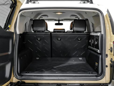 Used 2014 Toyota FJ Cruiser 4WD w/ Upgrade Package image 47
