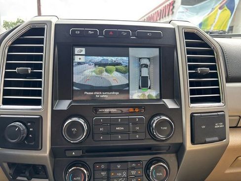 Used 2017 Ford F350 Lariat w/ Lariat Ultimate Package AWD/4WD image 30