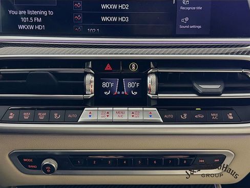 Used 2022 BMW X5 M50i w/ Executive Package image 21