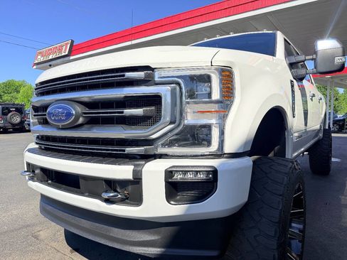 Used 2020 Ford F250 Platinum w/ FX4 Off-Road Package AWD/4WD image 18