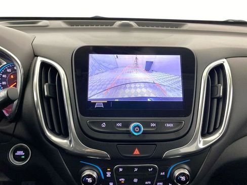 Used 2020 Chevrolet Equinox LT image 41