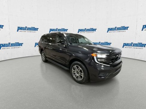 Used 2026 Ford Expedition Max Active AWD/4WD image 2