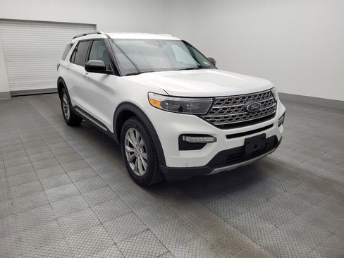 Used 2023 Ford Explorer Limited image 13