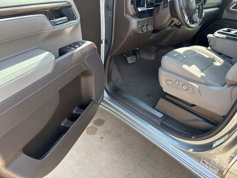 Used 2026 Chevrolet Silverado 1500 LT AWD/4WD image 14