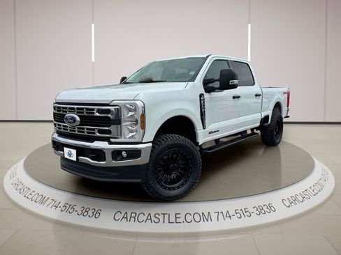 Used 2025 Ford F250 XLT w/ FX4 Off-Road Package AWD/4WD image 1