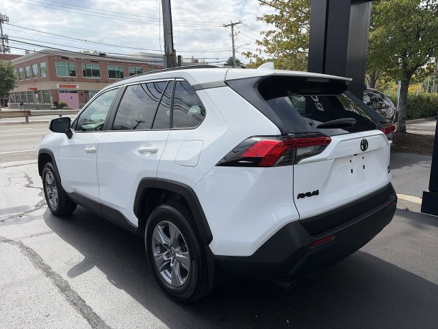 Used 2024 Toyota RAV4 XLE w/ Convenience Package AWD/4WD image 6