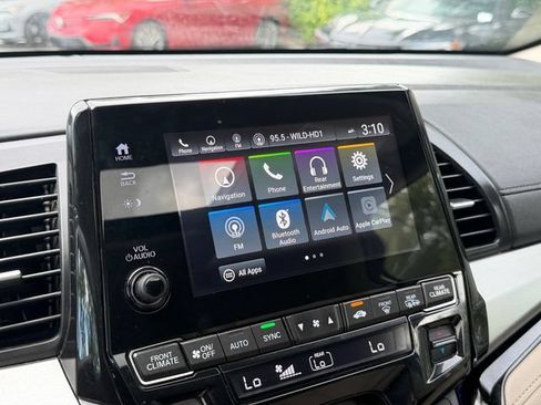 Used 2019 Honda Odyssey Elite image 28