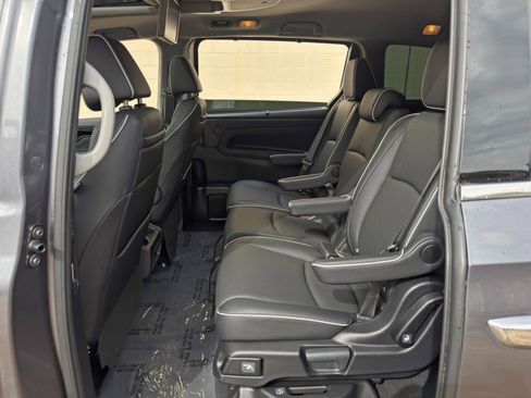 Used 2024 Honda Odyssey Elite image 45