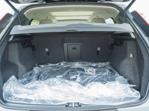 New 2026 Volvo XC40 B5 Ultra w/ Protection Package Premier AWD/4WD image 10