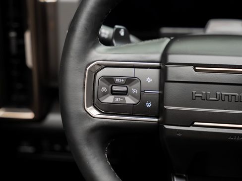 Used 2024 GMC Hummer EV 3X AWD/4WD image 46