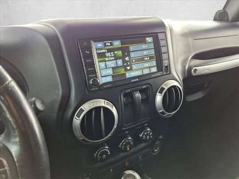 Used 2013 Jeep Wrangler Rubicon w/ PWR Convenience Group AWD/4WD image 11