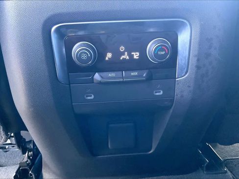 Used 2021 Chevrolet Tahoe LT image 36