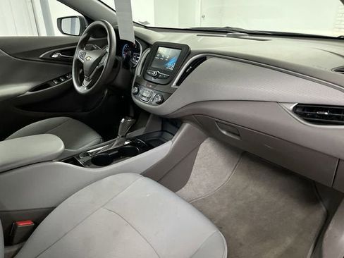 Used 2016 Chevrolet Malibu LS w/ LPO, Convenience Package 2 FWD image 27