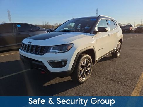 Used 2018 Jeep Compass Trailhawk w/ Leather Interior Group AWD/4WD image 4
