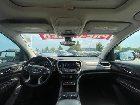Used 2022 GMC Acadia Denali w/ Denali Ultimate Package FWD image 25