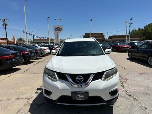 Used 2016 Nissan Rogue S w/ Appearance Package AWD/4WD image 2