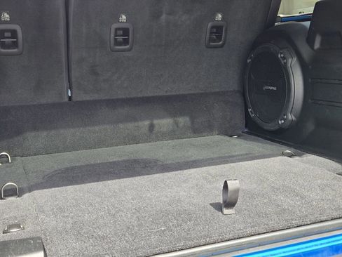 Used 2021 Jeep Wrangler Unlimited Sahara w/ Cold Weather Group image 17