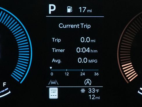 New 2026 Hyundai Santa Fe SE image 39