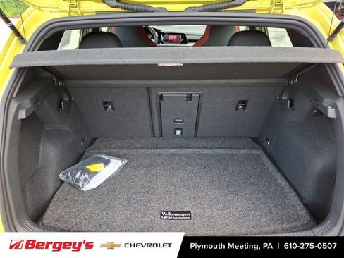 Used 2023 Volkswagen GTI 40th Anniversary Edition FWD image 32