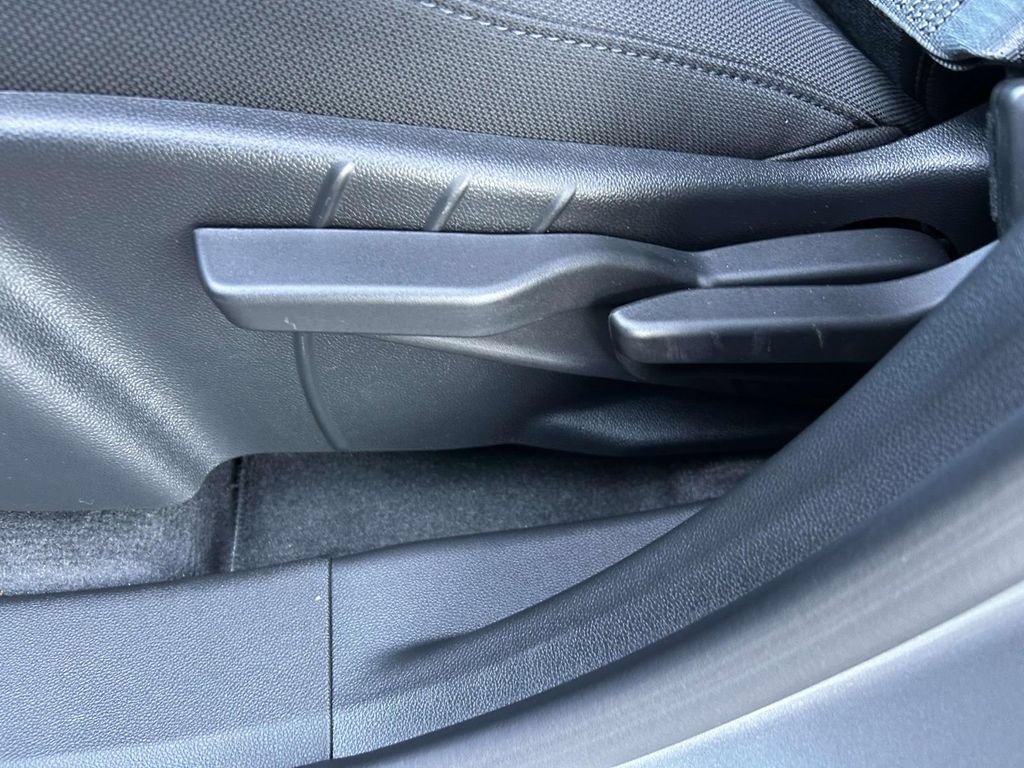 New 2027 GMC Terrain Elevation FWD image 17