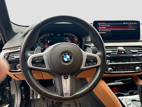 Used 2021 BMW 540i xDrive w/ M Sport Package image 11