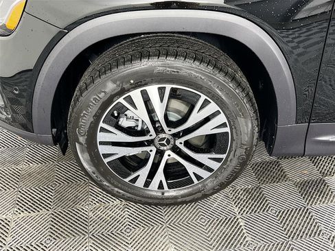 Used 2025 Mercedes-Benz GLB 250 GLB 250 image 29