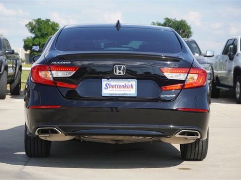 Used 2021 Honda Accord Sport image 8