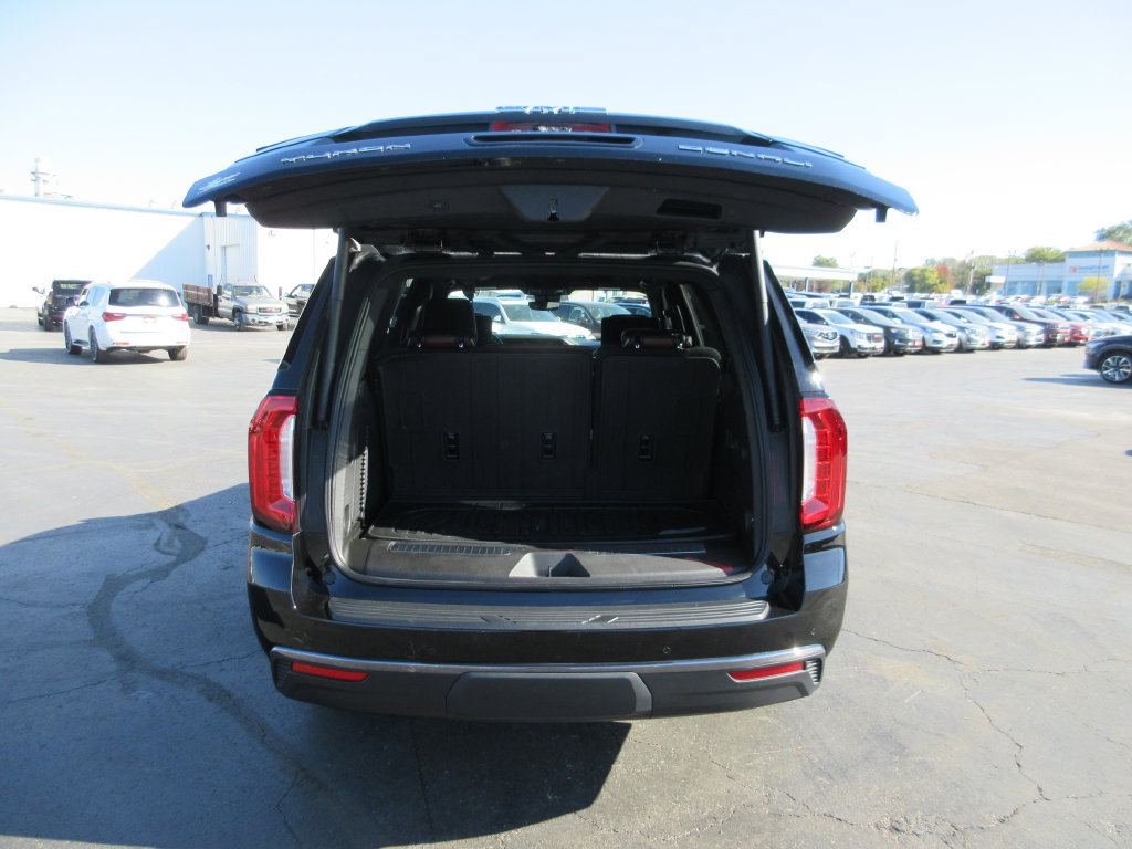 Certified 2024 GMC Yukon Denali Ultimate AWD/4WD image 8