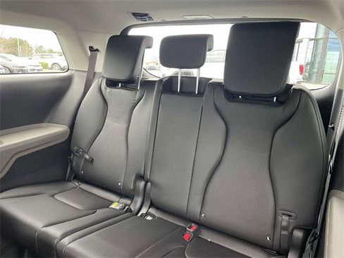 New 2026 Kia Carnival LXS image 26