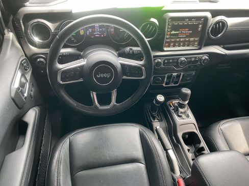 Used 2023 Jeep Wrangler Sahara w/ Cold Weather Group image 19