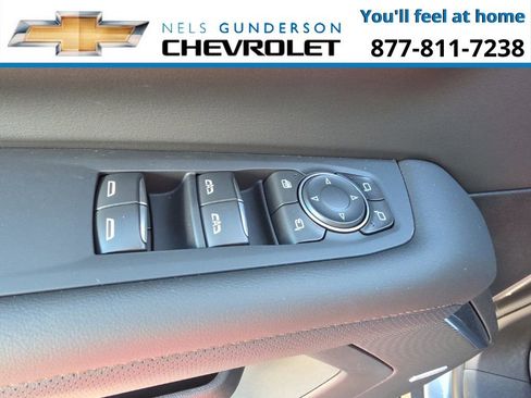 New 2026 Chevrolet Suburban High Country image 23