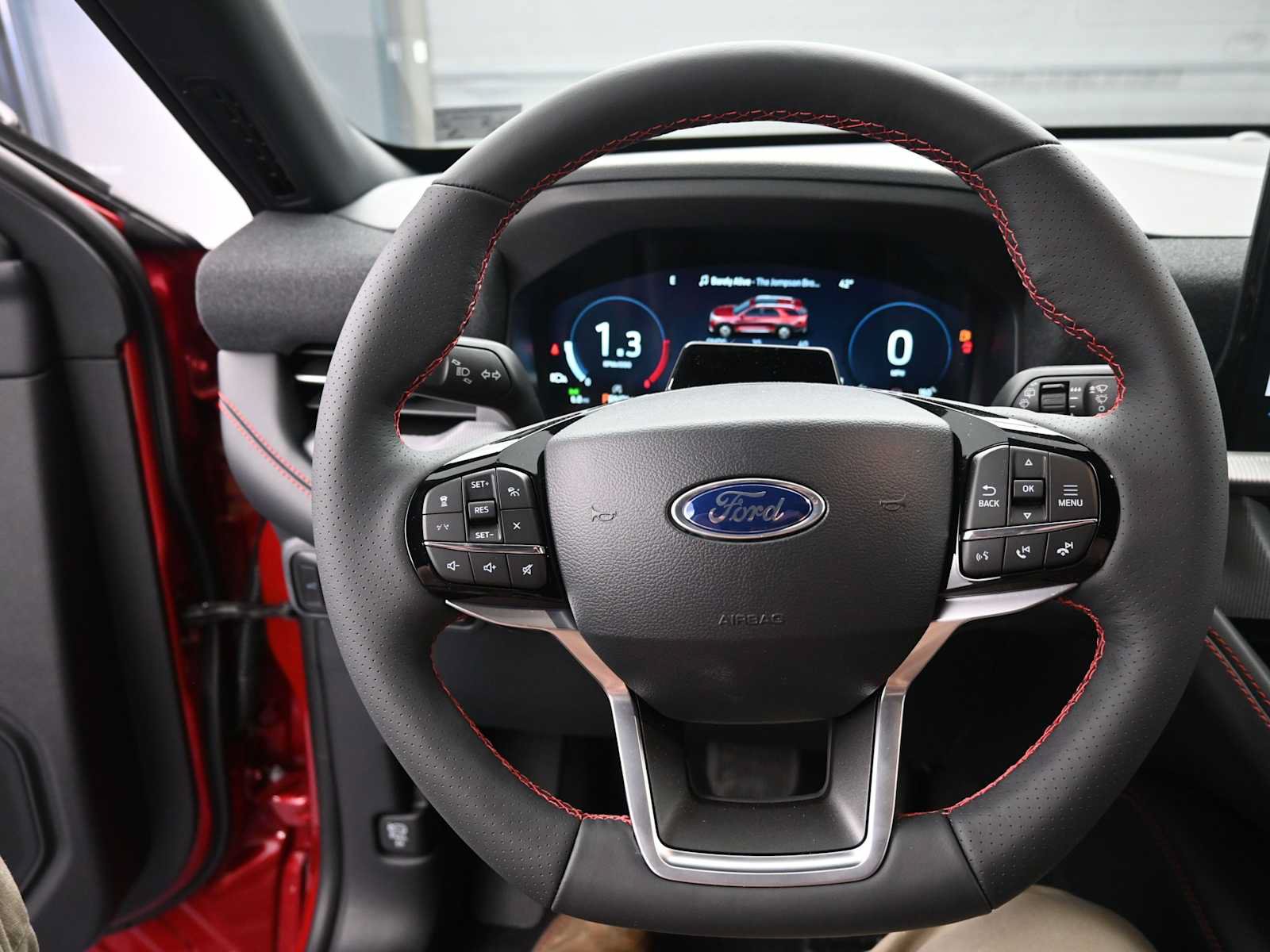 New 2026 Ford Explorer ST-Line AWD/4WD image 31