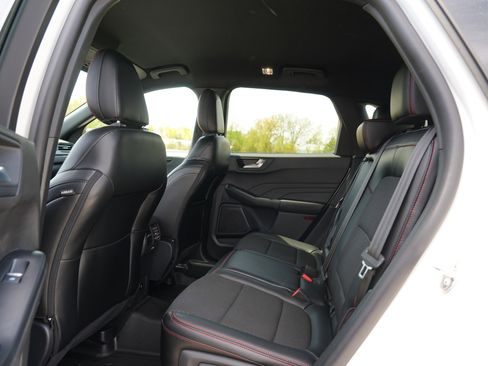 Used 2024 Ford Escape ST-Line w/ Tech Pack #1 FWD image 21