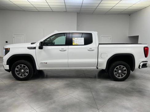 Used 2025 GMC Sierra 1500 AT4 AWD/4WD image 5