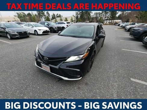 Used 2023 Toyota Camry XSE image 5