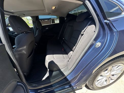 Used 2022 Chevrolet Malibu LT FWD image 11