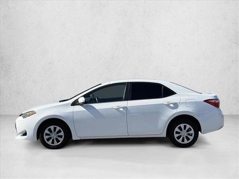 Used 2017 Toyota Corolla L w/ Carpet Mat Package (TMS) image 8