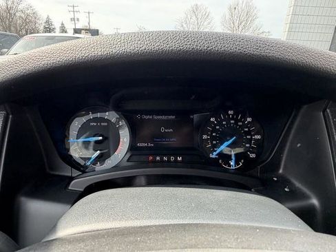 Used 2017 Ford Expedition EL XLT image 19