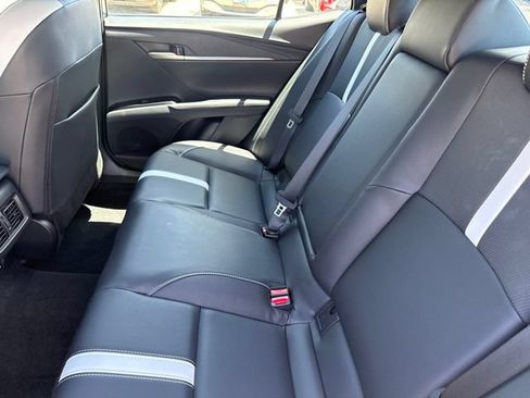 Used 2026 Toyota Camry SE w/ Convenience Package FWD image 28