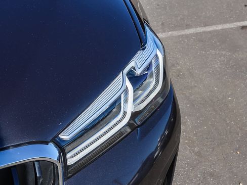 Certified 2023 BMW 530e w/ Convenience Package image 10