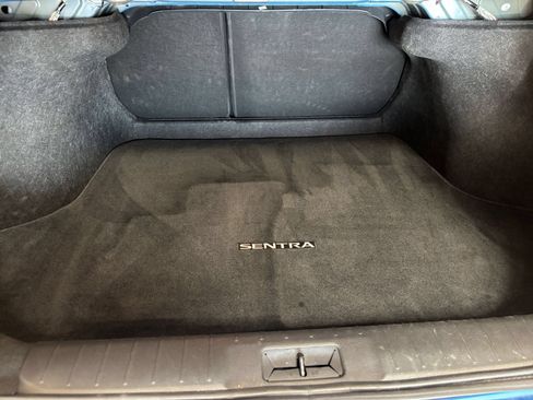 Used 2025 Nissan Sentra SV FWD image 28