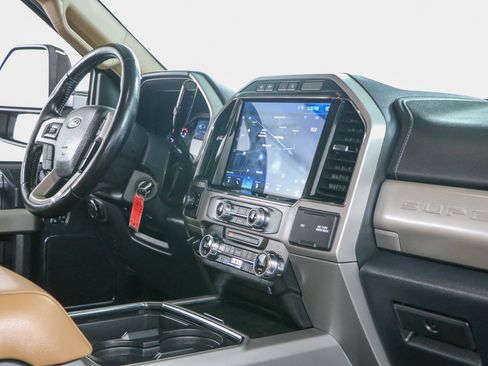 Used 2022 Ford F250 Lariat w/ Lariat Value Package AWD/4WD image 27